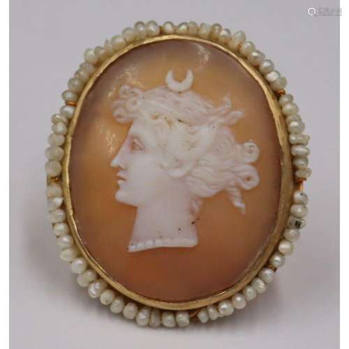 JEWELRY. Antique Carved Cameo and 18kt Gold Ring.