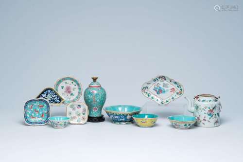 A varied collection of Chinese famille rose porcelain, 19th/...