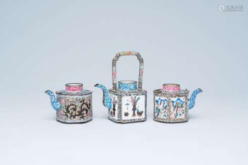 Three Chinese Canton enamel teapots, Qianlong<br />
H 16,6 -...