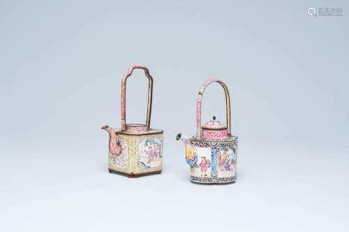 Two Chinese Canton enamel teapots, Qianlong<br />
H 19,5 - W...