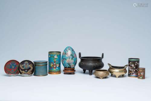 Seven pieces of Chinese cloisonne and three bronze censers, ...