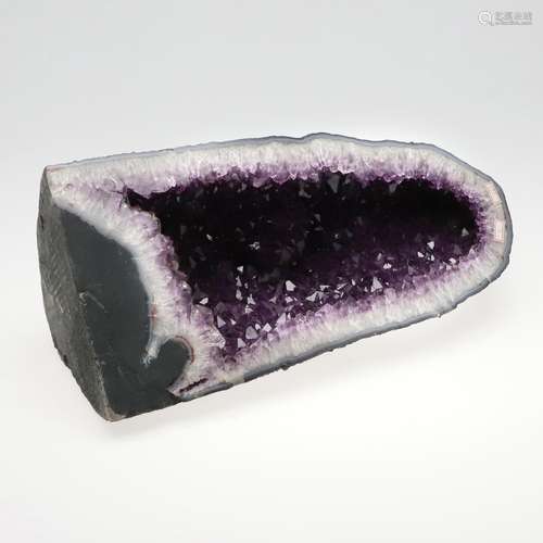 GEOLOGICAL ROCK OR MINERAL SPECIMEN - AMETHYST GEODE.