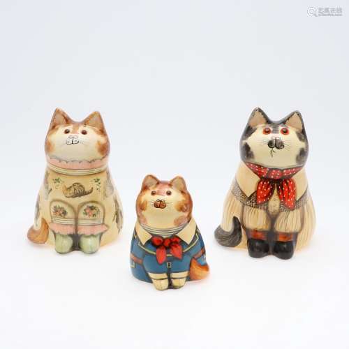 JOAN & DAVID DE BETHEL - RYE POTTERY CATS.