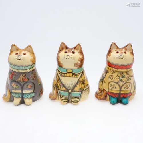 JOAN & DAVID DE BETHEL - RYE POTTERY CATS.