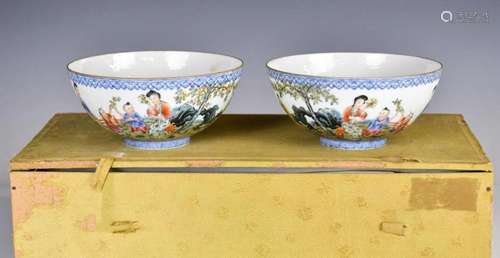 A Pair of Bowls w/Box Qianlong Mk Republican