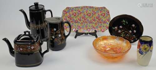A group of collectible ceramics and glass, to include a Roya...