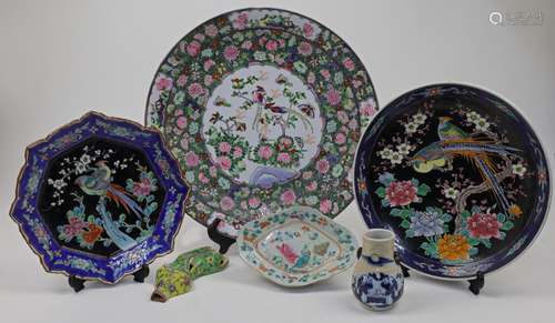 A group of Chinese porcelain, late 19th / 20th century, to i...