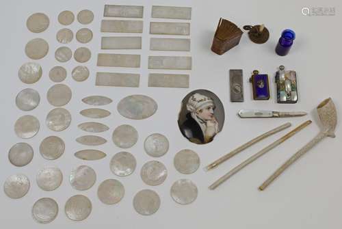 A mixed collection of objects of virtue, to include 46 Chine...