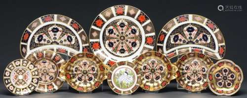 Miscellaneous Royal Crown Derby Imari pattern plates and tri...