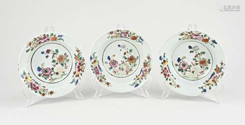 Lot family rose plates