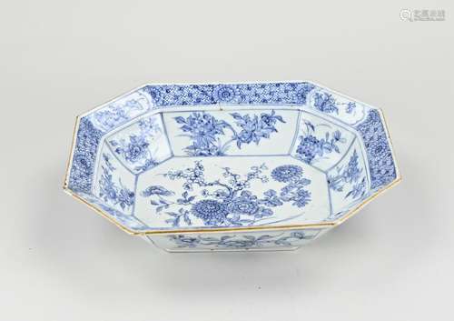 8-sided Chinese bowl