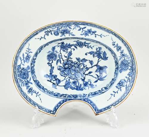 Chinese porcelain shaving bowl