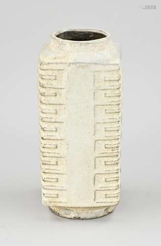 Chinese celadon vase, H 24.7 cm.