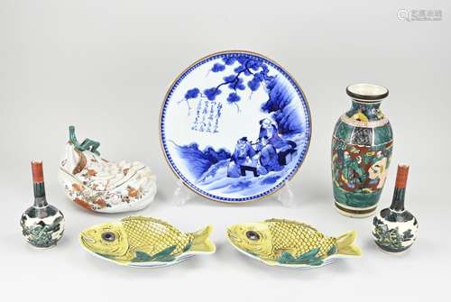 Lot Japanese porcelain (7x)