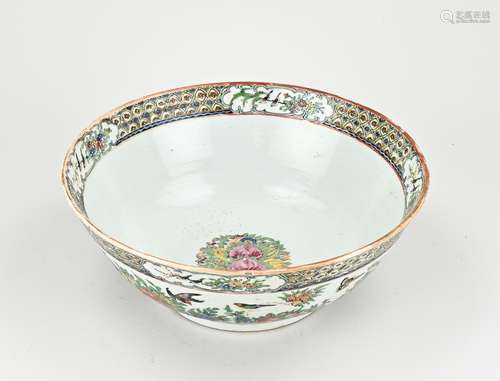 Chinese Cantonese bowl Ø 29.5 cm.