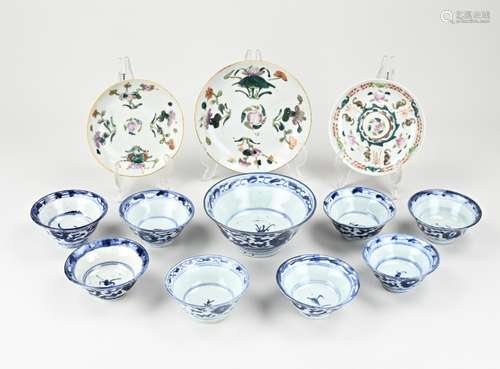 Lot of Chinese porcelain (12x)