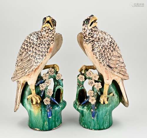 2x Japanese porcelain birds of prey, H 45 - 46 cm.