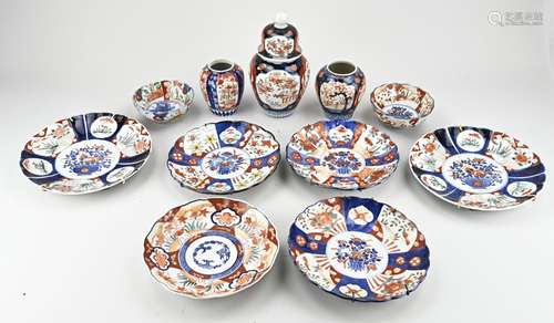 Lot of Japanese Imari porcelain (11x)