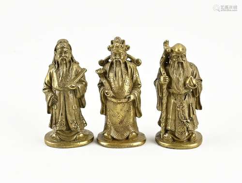 Three bronze dignitaries, H 6.5 - 7 cm.