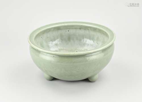 Chinese celadon bowl Ø 24 cm.