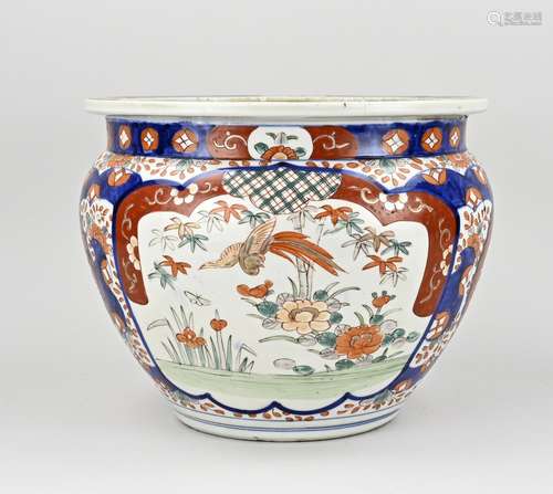 Japanese Imari flower pot Ø 31 cm.