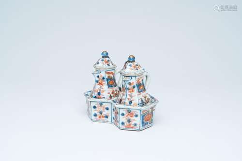 A Chinese Imari style cruet set with floral design, Kangxi/Q...