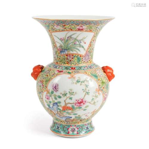 CHINESE FAMILLE ROSE FLORAL MOTIF VASE, MARKED