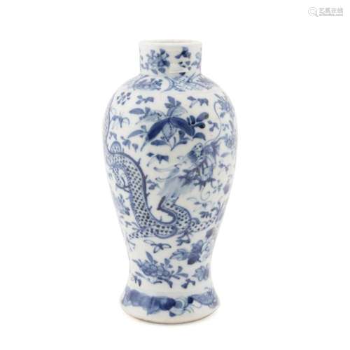 CHINESE BLUE & WHITE DRAGON BALUSTER VASE