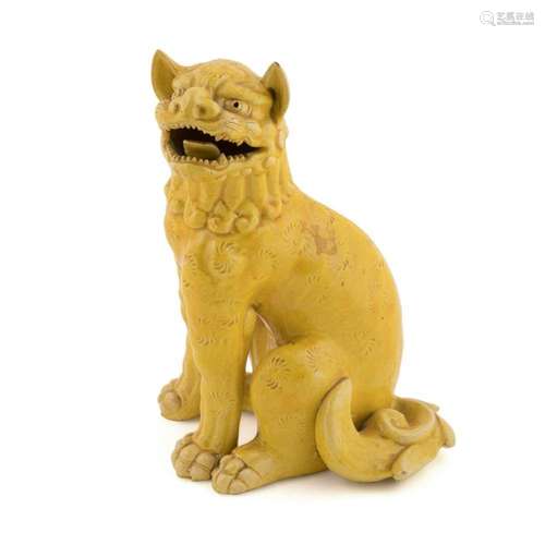 CHINESE STYLE YELLOW GLAZED FU LION