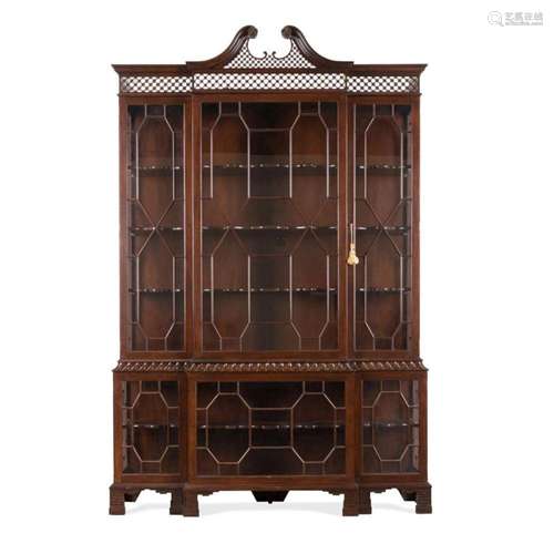 BAKER CHINESE CHIPPENDALE-STYLE MAHOGANY CABINET