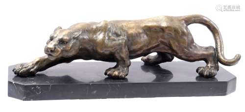 Bronze sculpture of a puma