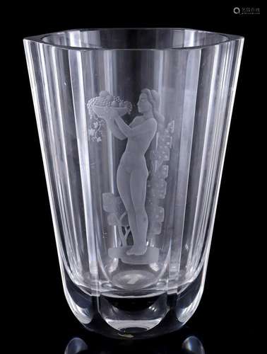 Glass vase