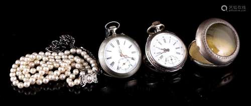 2 pocket watches