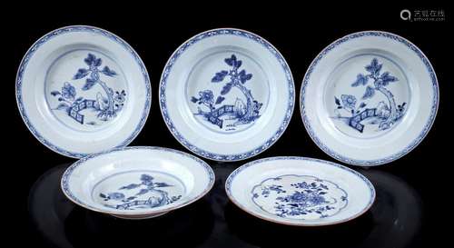 5 porcelain dishes