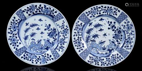 2 porcelain Kangxi dishes