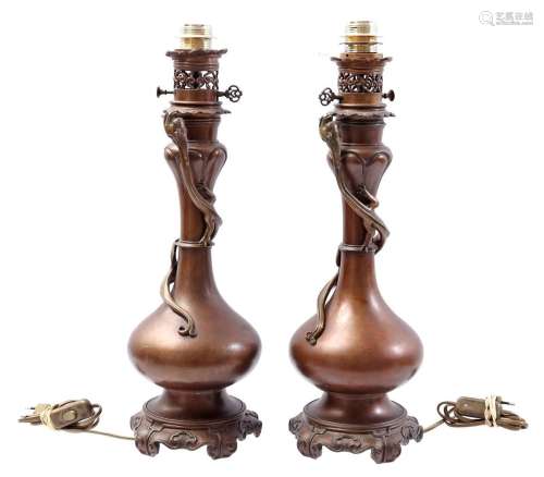 2 bronze table lamps