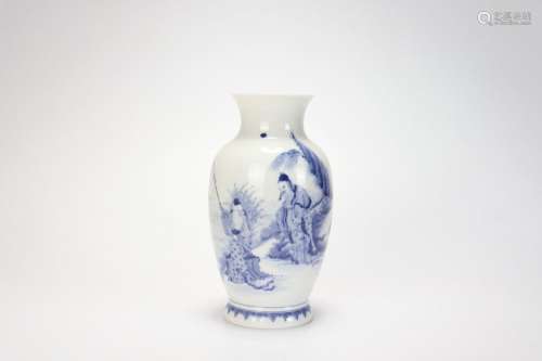 Un vase en porcelaine bleu et blanc de la période Kangxi de ...