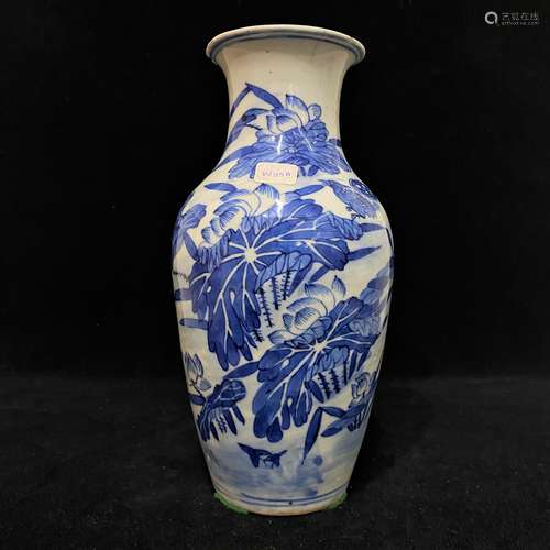 Chinese Porcelain Blue And White Vase-Qing Dynasty