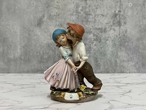 Giuseppe Armani, Figurine Sculpture Boy & Girl