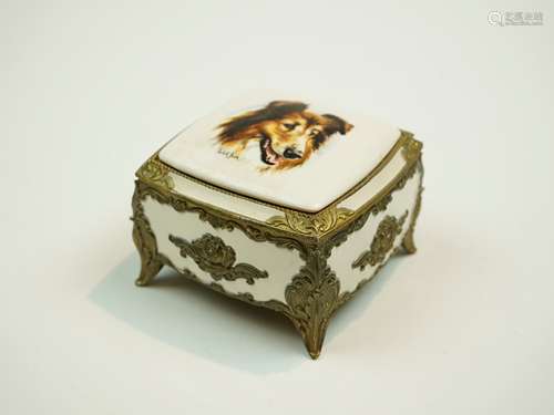 MCM Porcelain Japanese Japan Decorative Jewelry Music Box