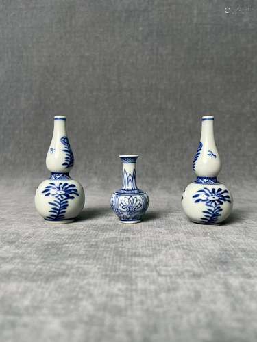 A Group of Early Qing Dynasty Blue and White Gourd-shaped Va...