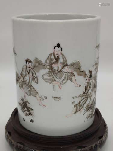 Famille Rose brush pot depicting a story of figures, Qing Dy...