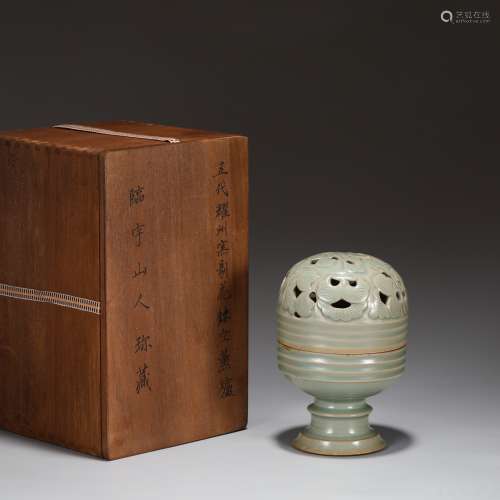 明 耀州窯剔刻鏤空花卉紋熏爐蓋罐