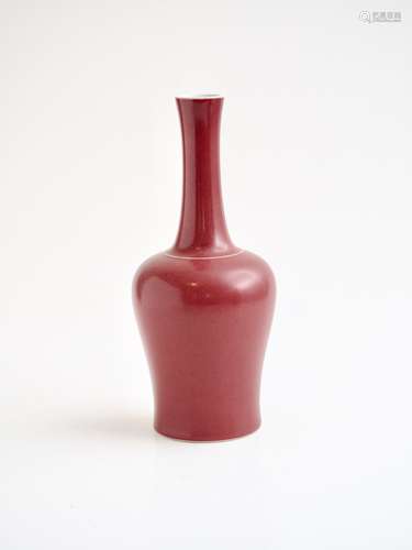 A Chinese copper red glazed mallet vase, Kangxi mark, H 23 c...