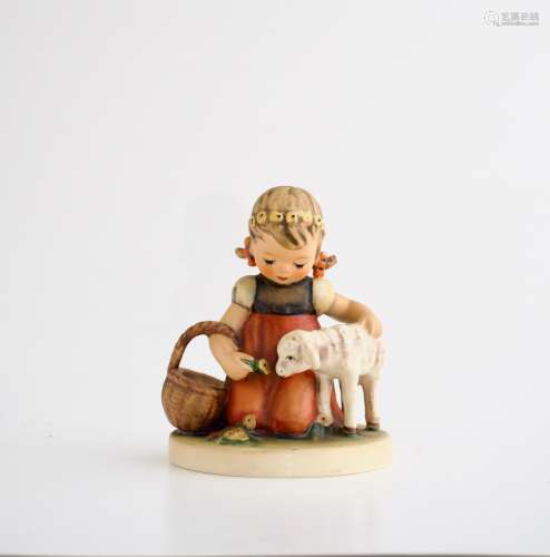 Goebel Hummel #361 Favorite Pet' figurine