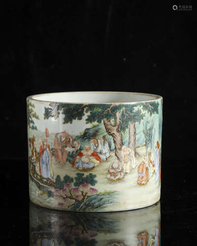 A Chinese famille rose 'Luohan and tigers' brush pot, H 16 -...