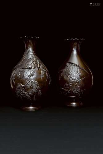JAPON - Début du XXe siècle
Paire de vases globulaires