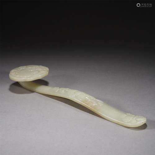 A WHITE JADE CARVED RUYI ORNAMENTS,QING