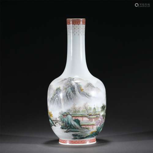 A FAMILLE ROSE PORCELAIN VASE,QIANLONG