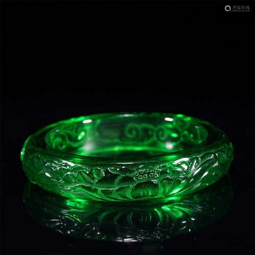 A GEMSTONE BANGLE